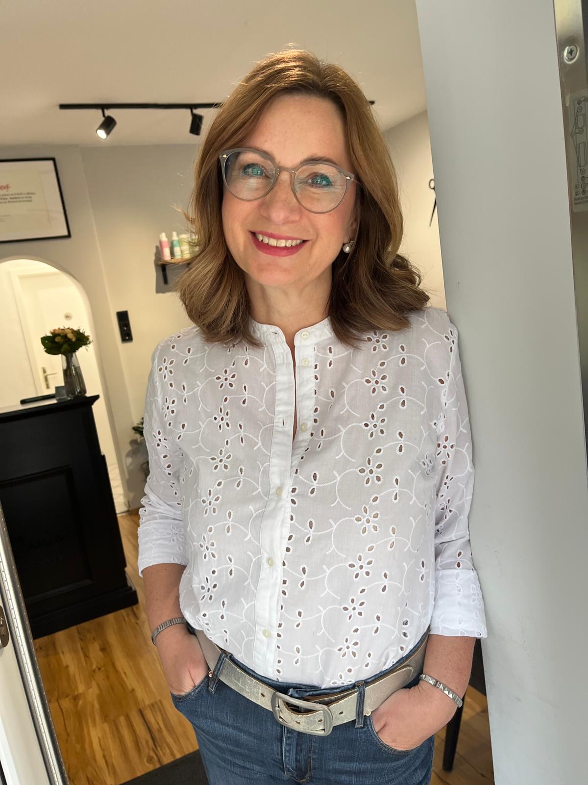 Isolde Bannert, Friseurmeisterin